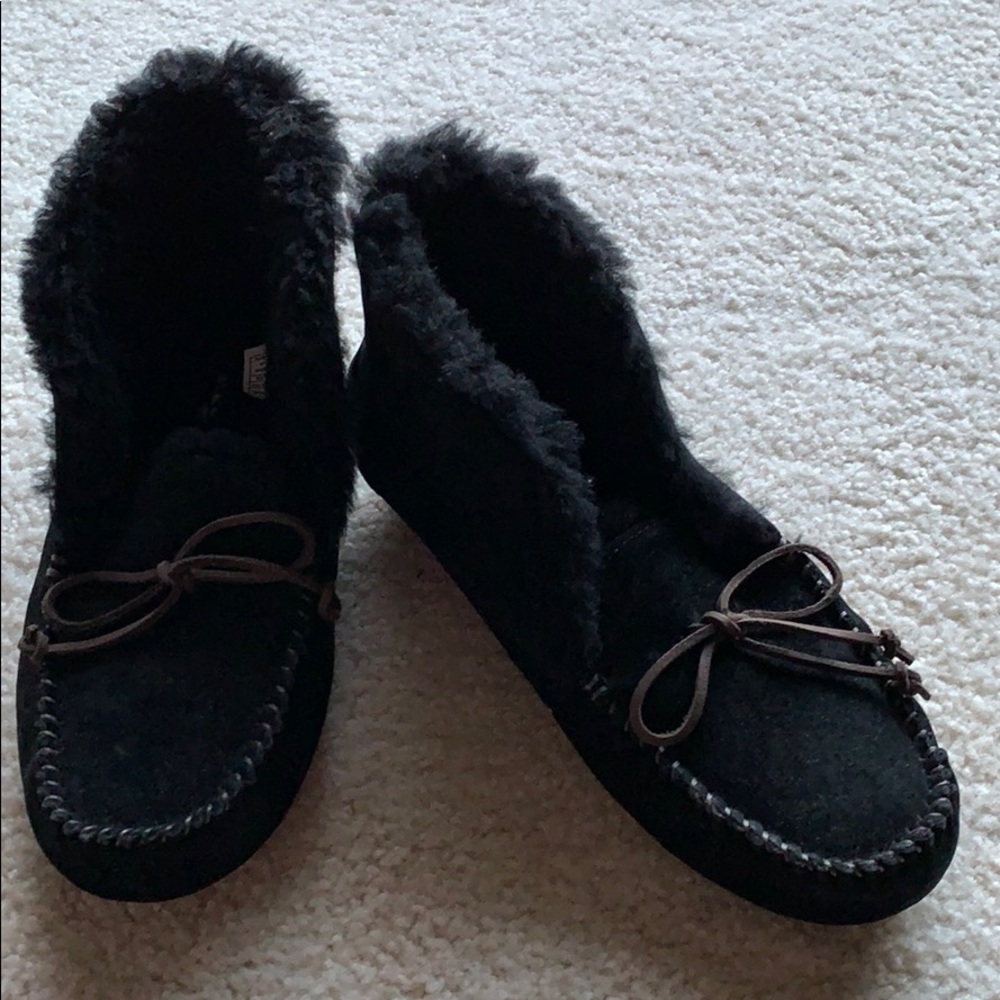 New Women’s Ugg Alena Moccasin Size 9